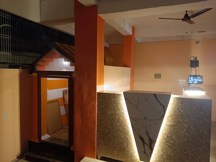 Siyaram Kunj Hotel,Ayodhya,2 star