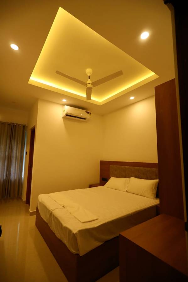 Royale Revera,Kumbalangi,3 star