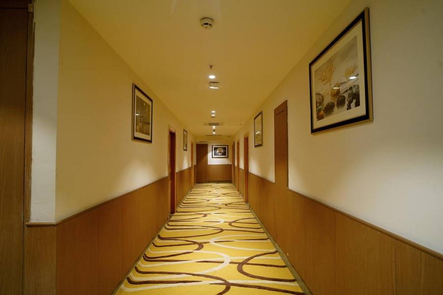 Hotel Sakura Gold By Maps Group,Sector 68,4 star