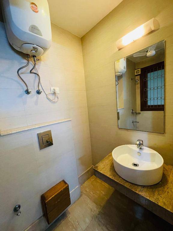 fortune home service apartment 4bhk j 191 saket