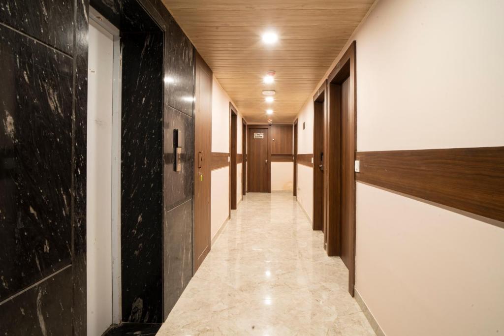 The Triana,Dandupur,3 star