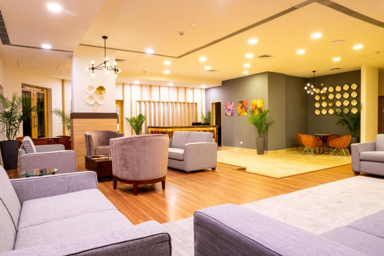 Vivanta Chitwan Bharatpur,,4 star