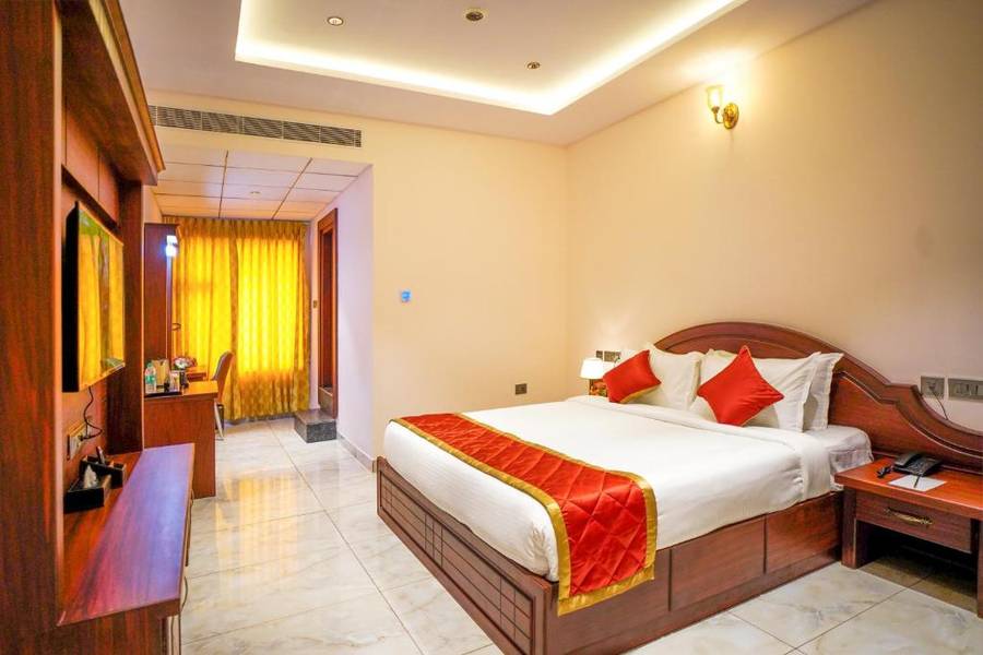 V One Hotel Yathin,Varuna,3 star