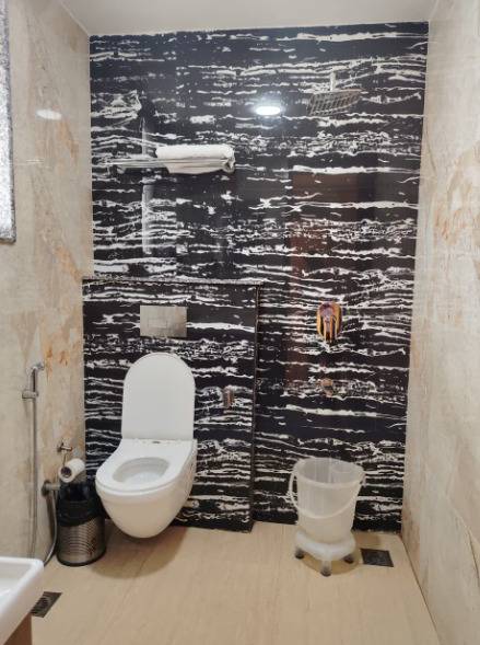 hotel vs residency medanta sec 46