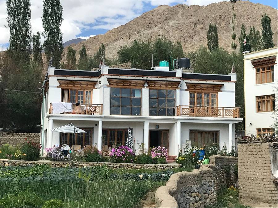 Ruthpa Homes By Rovers Den,Near Leh Palace,3 star