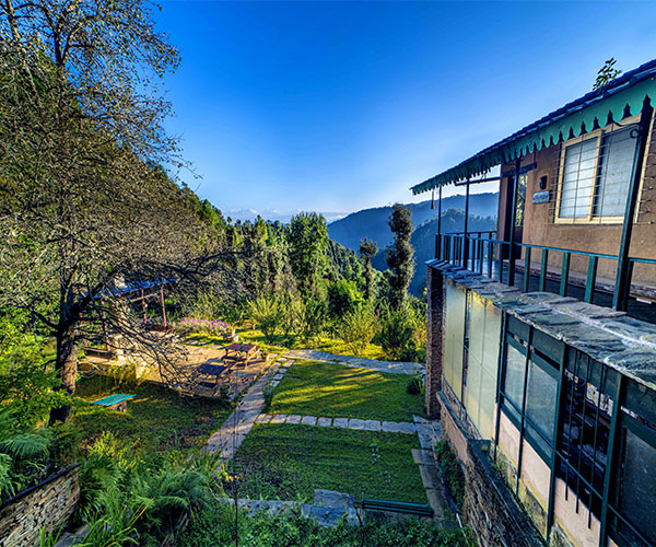 Himalayan Luxe Homestead | Pottery/Baking/Workshop,,3 star