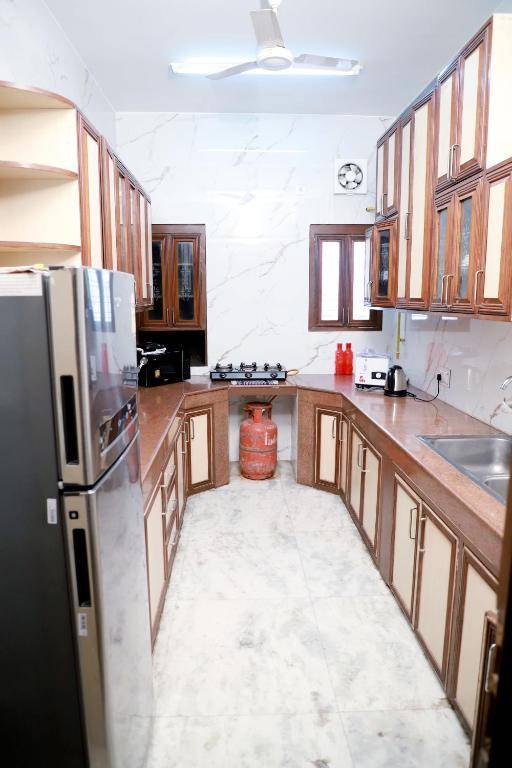 fortune home service apartment 2bhk e 28 1a saket