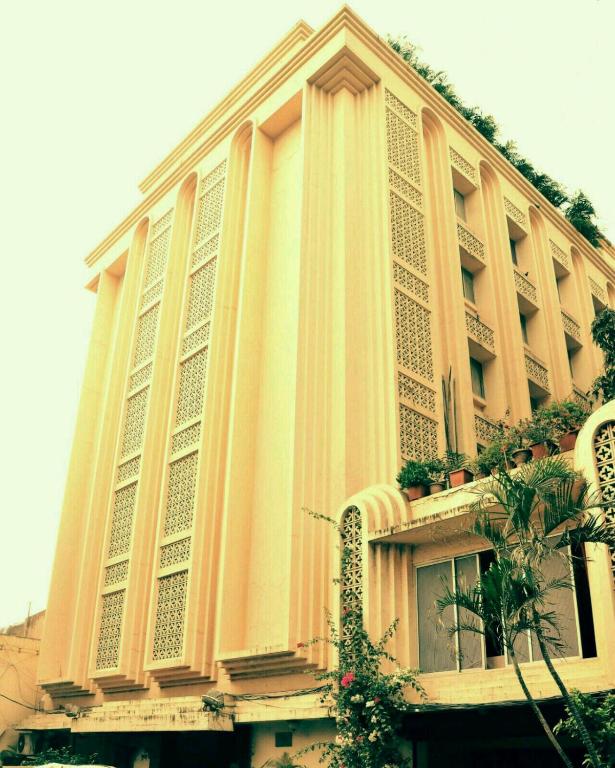 hotel mogul palace