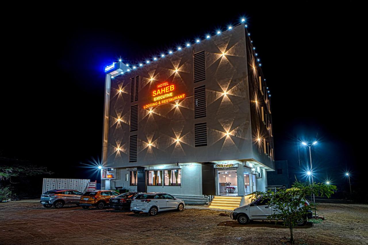 Hotel Saheb Executive