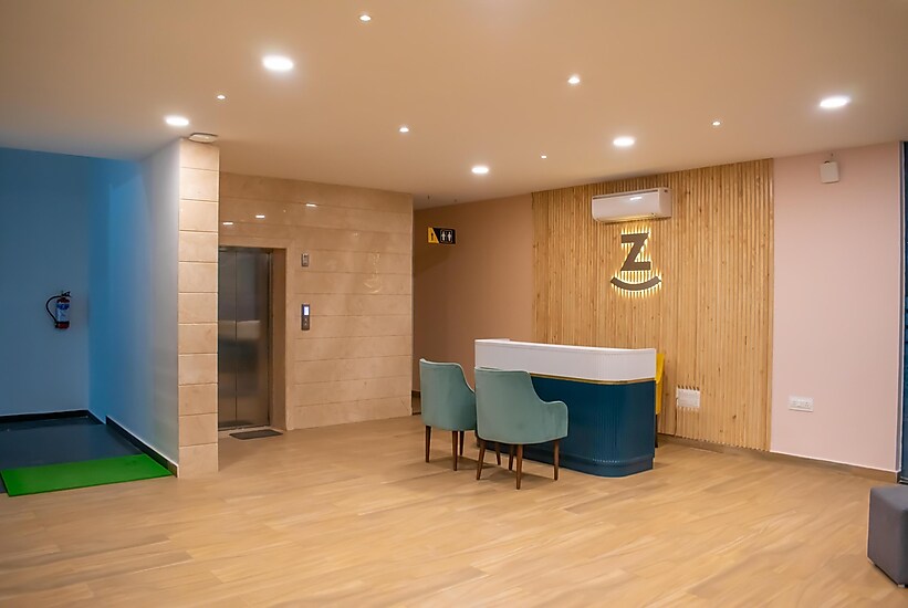 Z Express Campbell,1/1 Charles Campbell Road, Cox Town, Bangalore, Bangalore, 560005,3 star