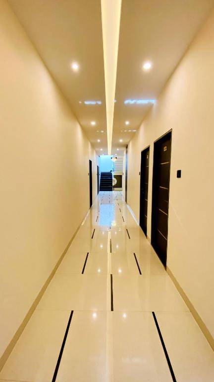 Hotel Urs Palace,,3 star