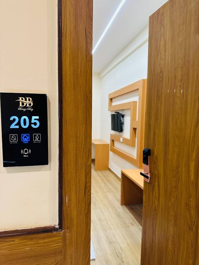Hotel Breeze Bay,Bandra Kurla Complex (Bkc),3 star