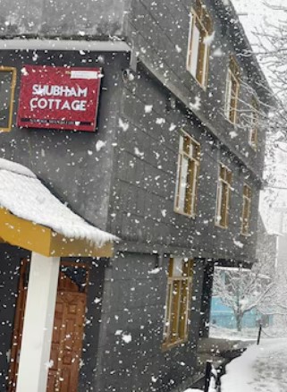 Shubham Cottage,Dhungri Village,3 star