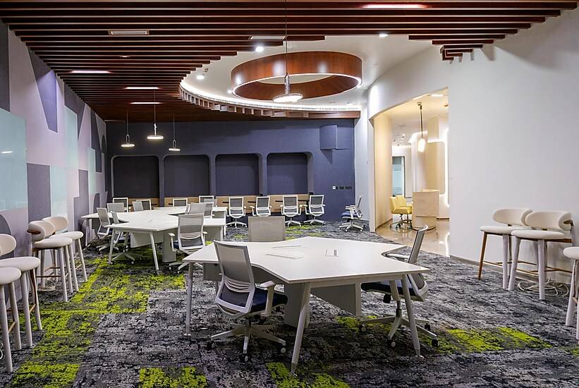 0484 Aero Lounge - Terminal 2, Cochin Airport,Nedumbassery,5 star