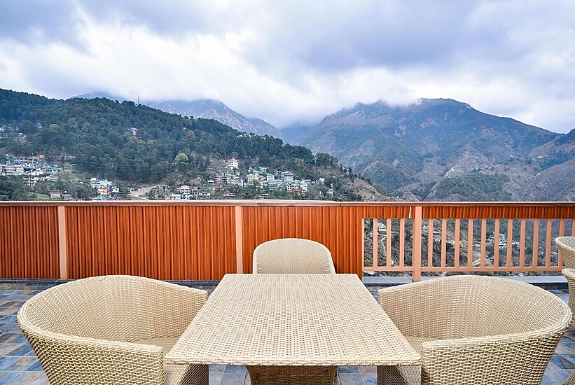 hotel pawan regency best mountain view hotel in mcleodganj