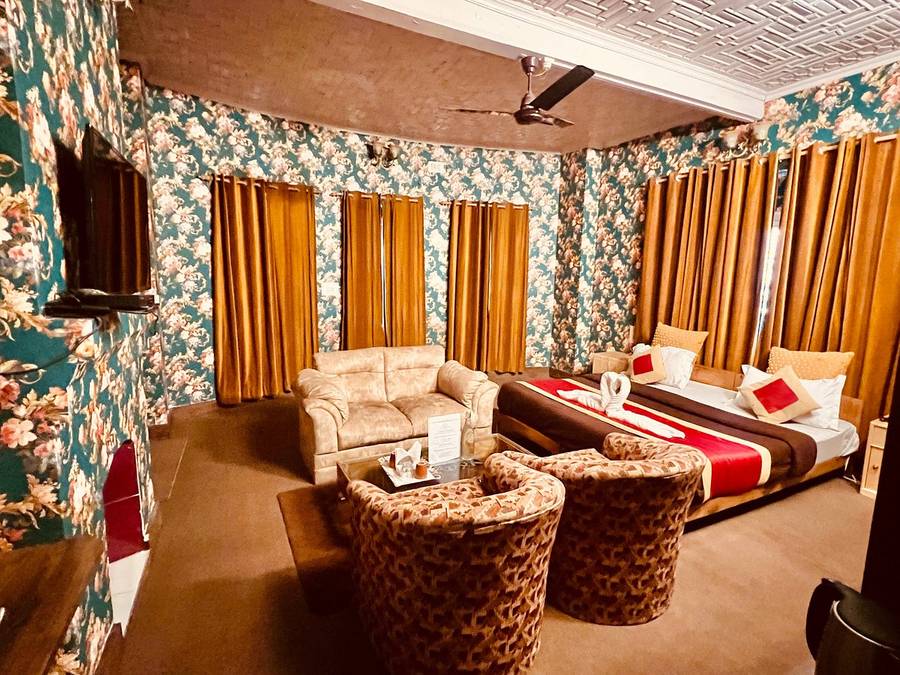 Heritage Bungalow By Ashai,Raj Bagh,3 star