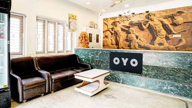 Super Oyo Shree Maaya Near Railway Station,Near Railway Station,3 star