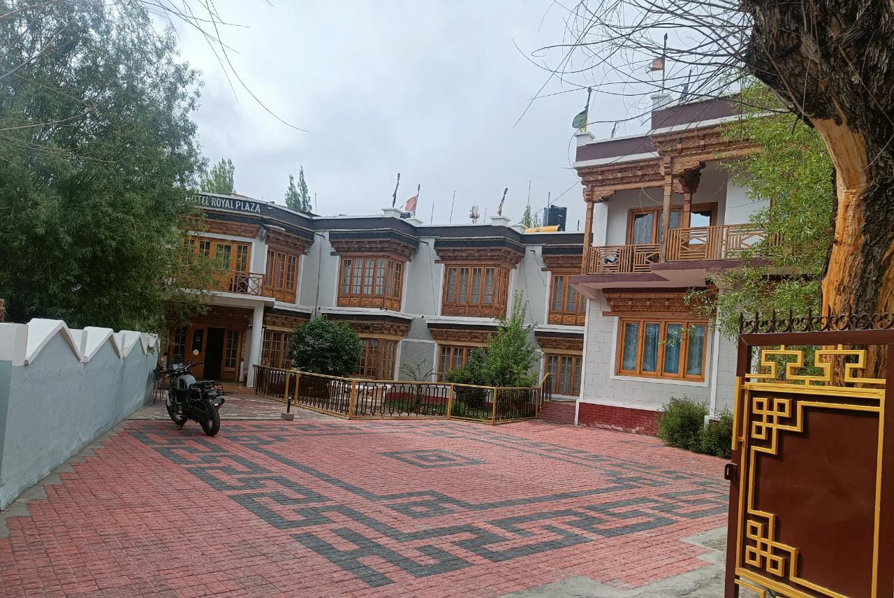 Hotel Royal Plaza,Near Leh Palace,3 star
