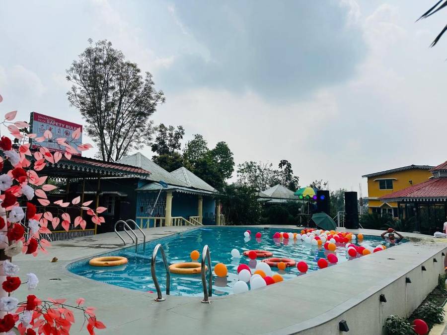 Kadambini Jungle Resort,Jalpaiguri>>Chalsa,3 star