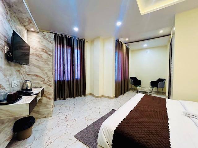 Hotel Rk Palace,,3 star