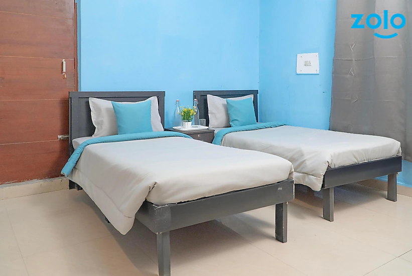 Z Express Rhapsody (Men Only),Koramangala,3 star