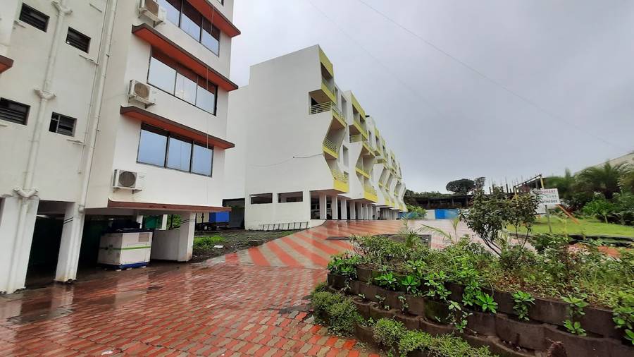 Strawberry Hills Saputara,Saputara>>Nashik,3 star