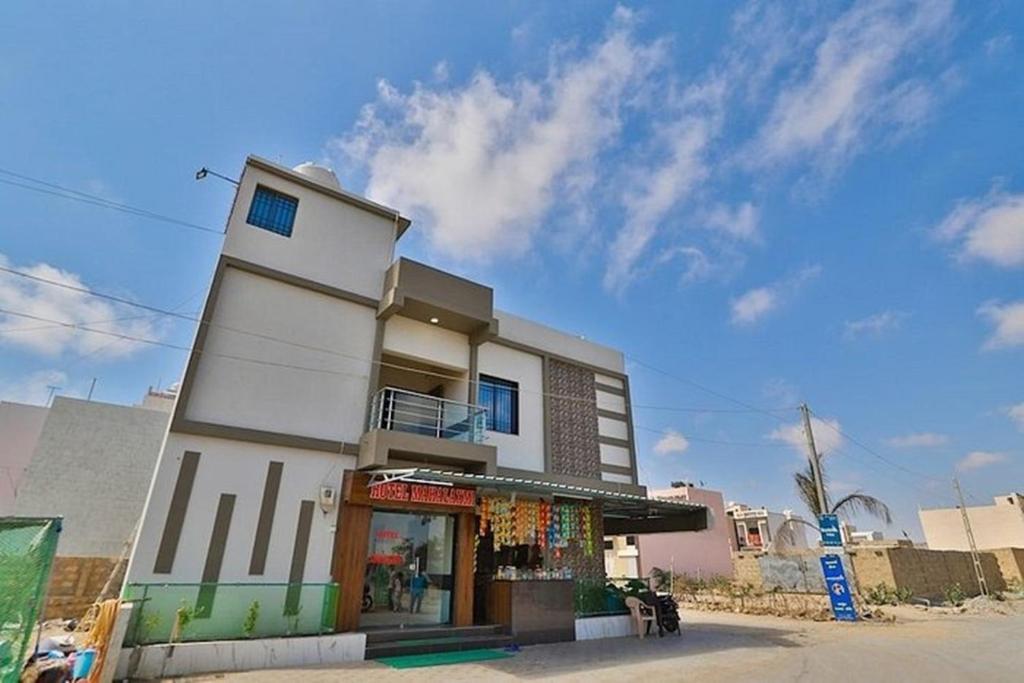 Hotel Mahalaxmi Dwarka,India>>Dwarka,2 star