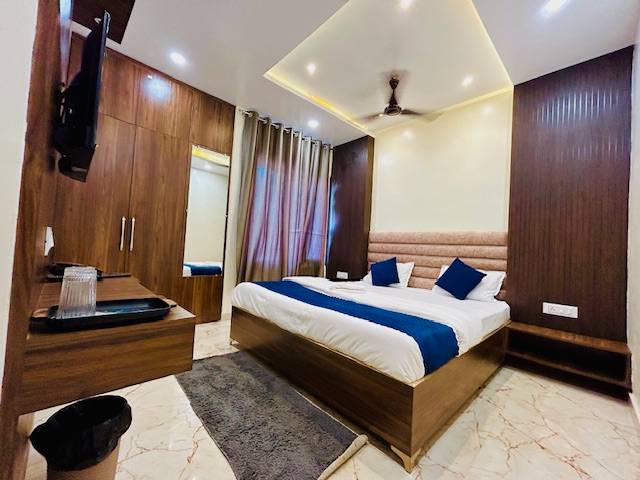 Hotel Rk Palace,,3 star