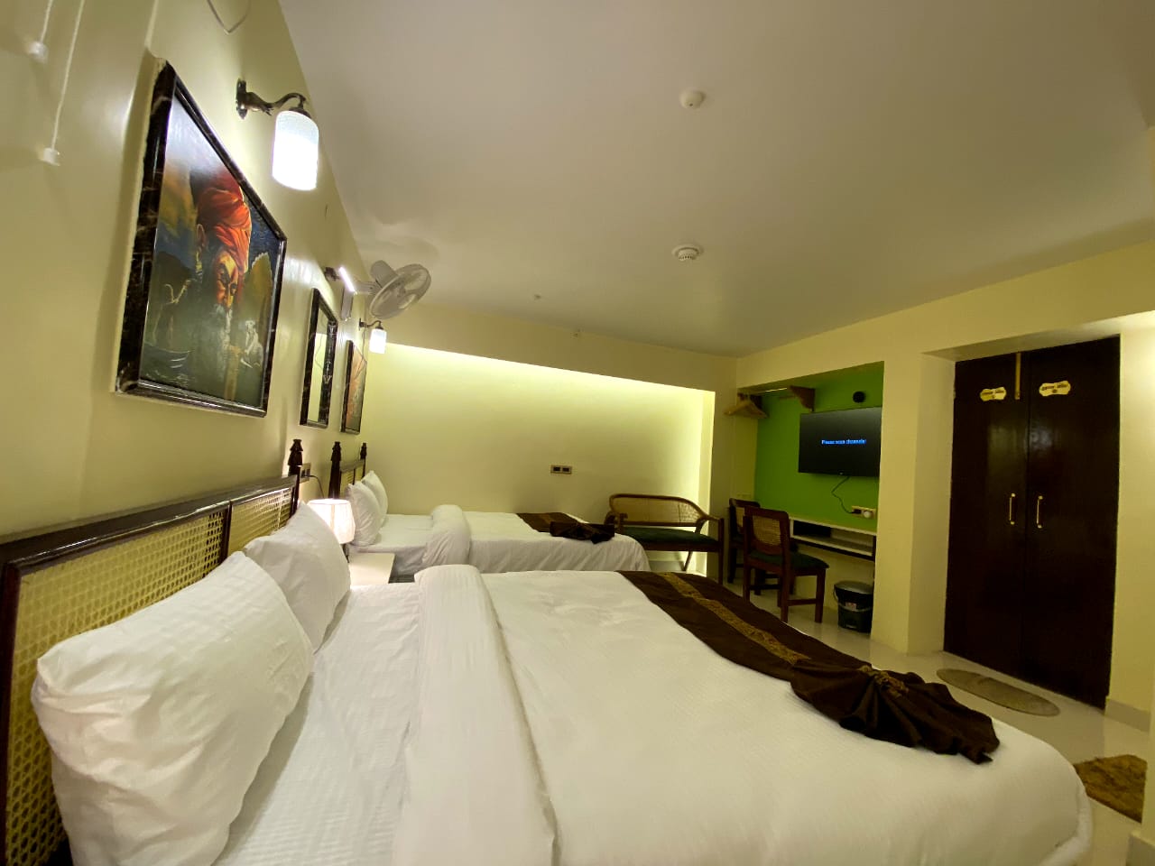 Satshree Kothi,,2 star
