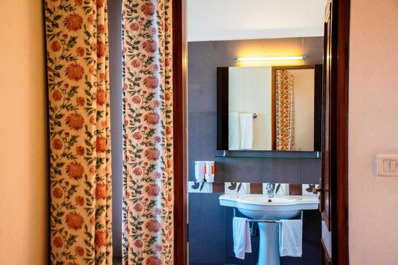 Girisadan Farmstay,Rajasthan>>Jaipur,3 star