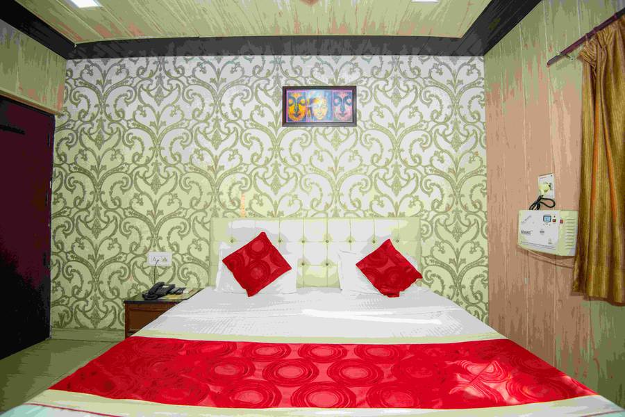 Hotel Manohar Palace,Golf City,3 star
