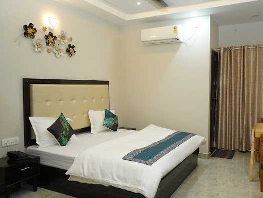 hotel vs recidecny