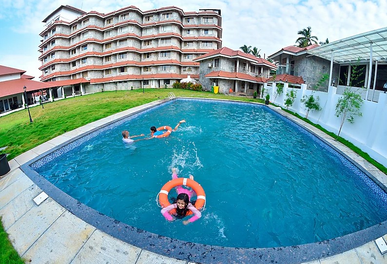 The Pearl View Hotel,,3 star