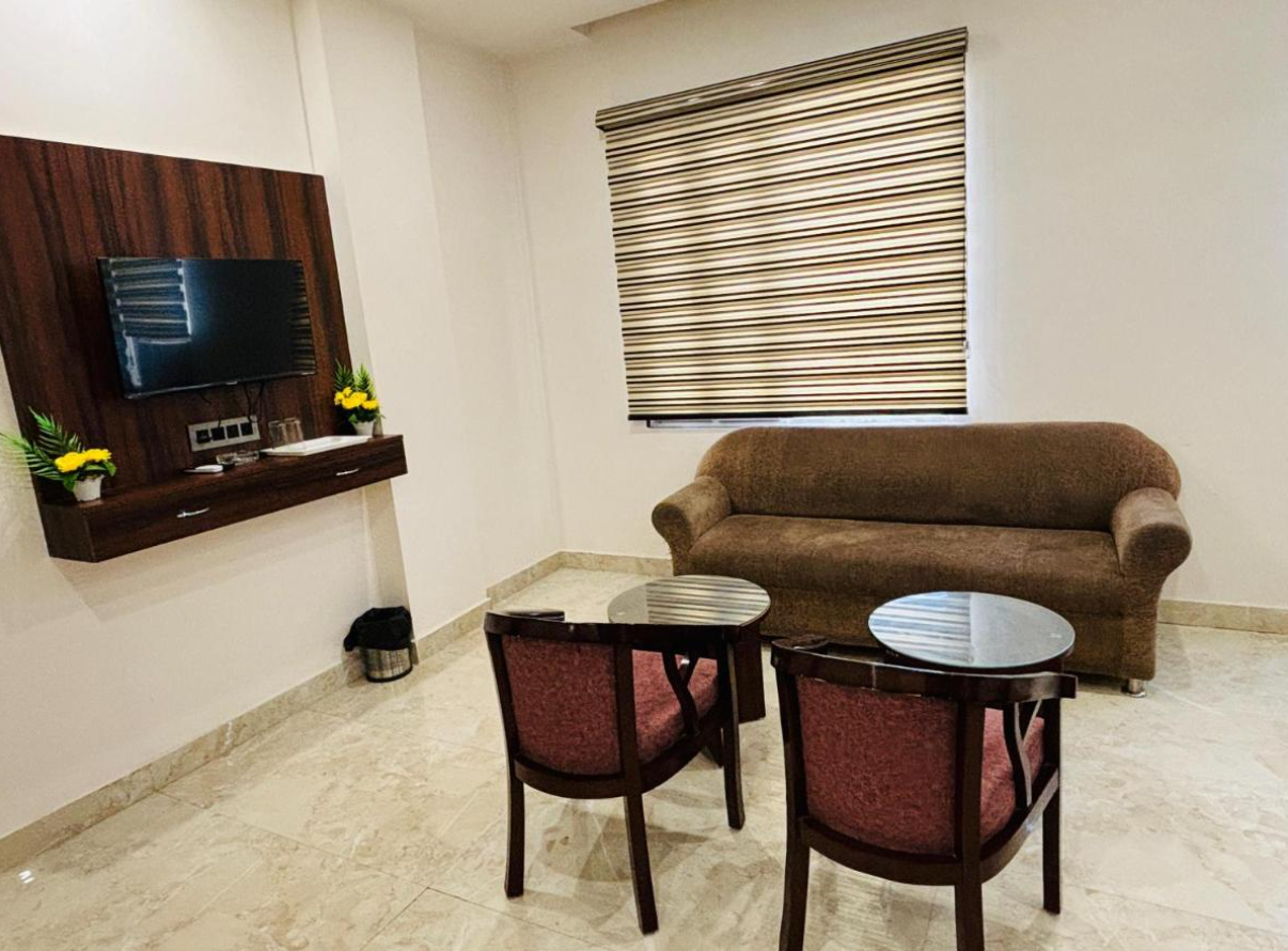 Hotel Ecg Grand Inn,Mahipalpur,3 star