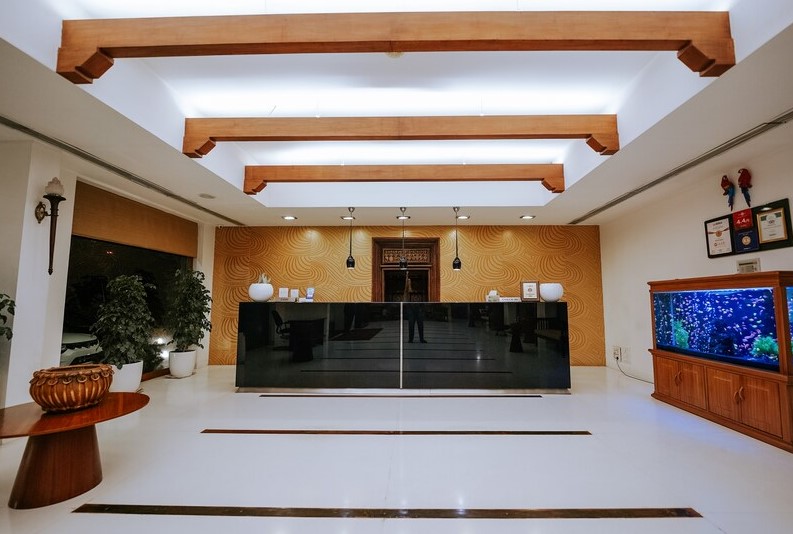 Hotel Devaragam,Kuppaayil,3 star