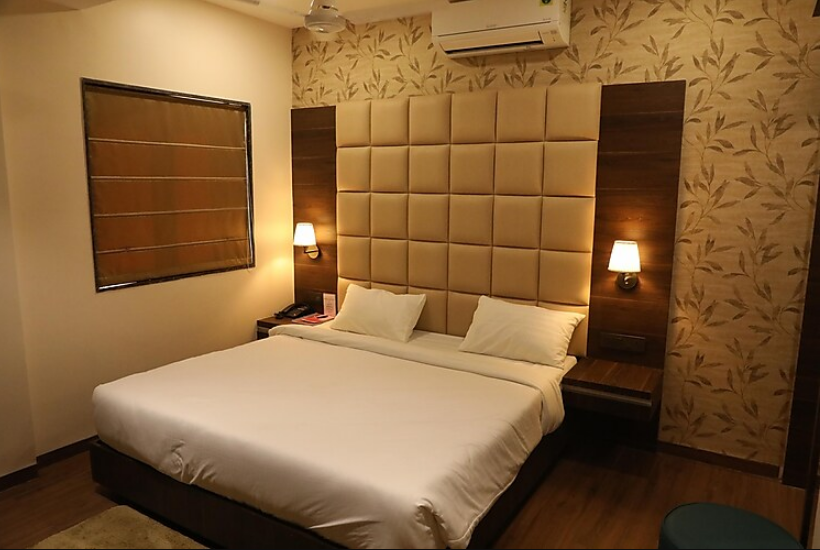 Royal Cliff Hotel & Resorts,India>>Nagpur,3 star