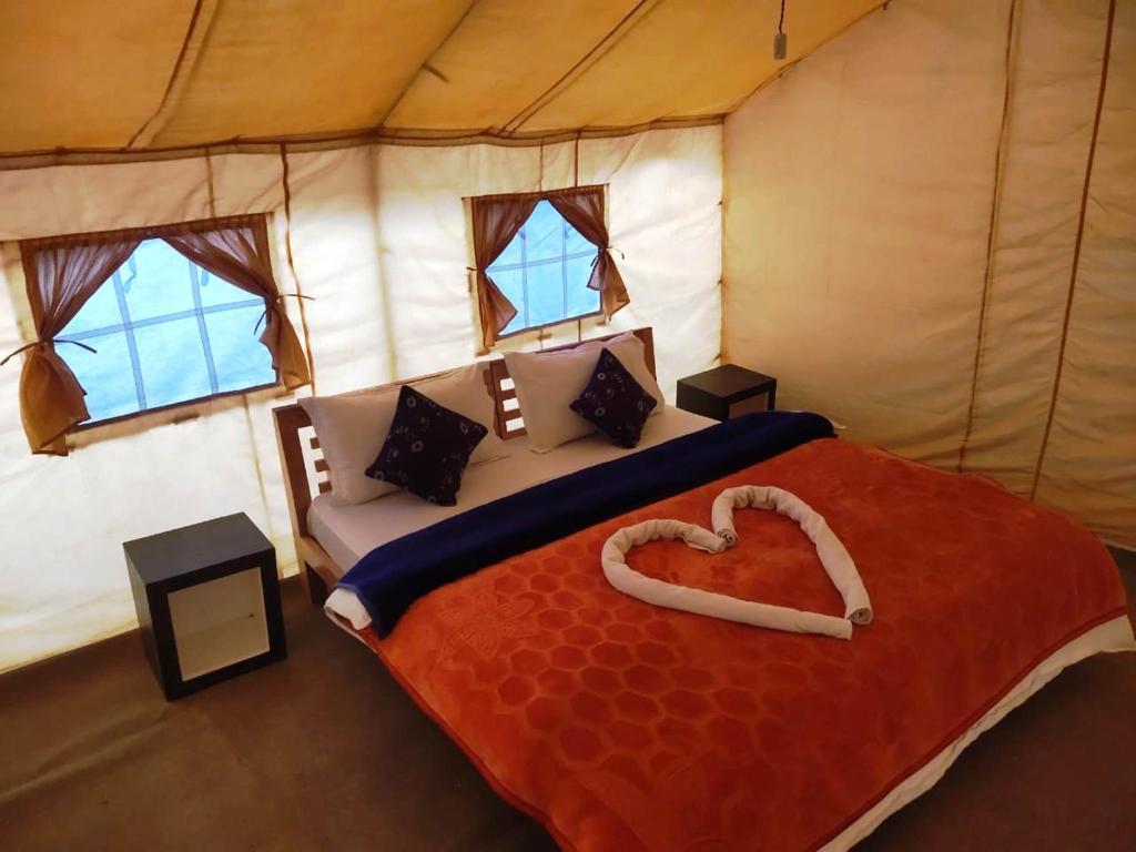 Northern Valley Camp,,2 star