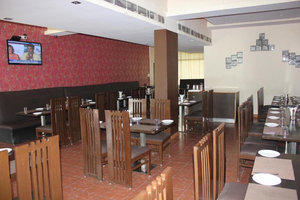 Hotel Savi Regency,Rajasthan>>Jaipur,2 star