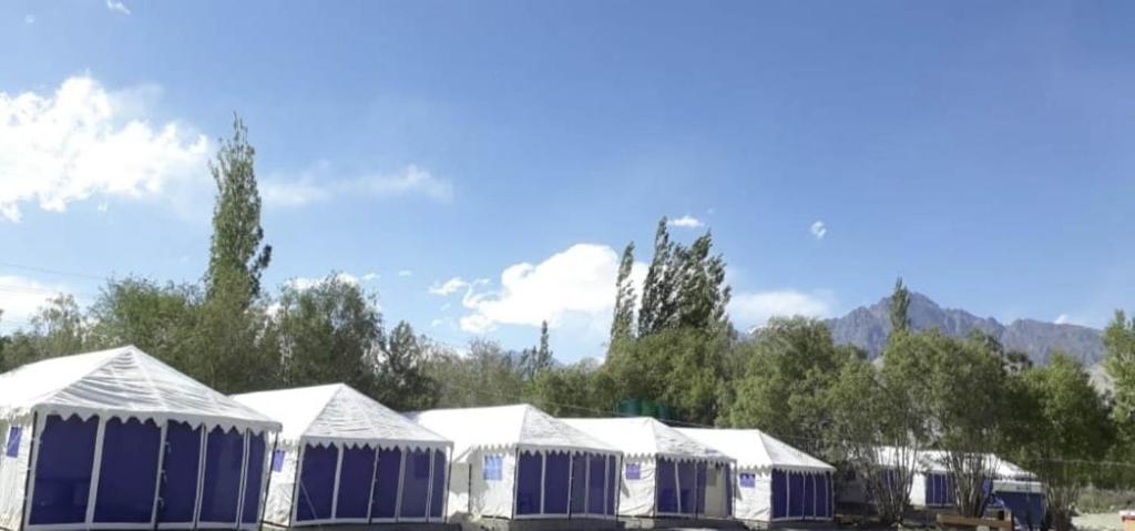 Northern Valley Camp,,2 star