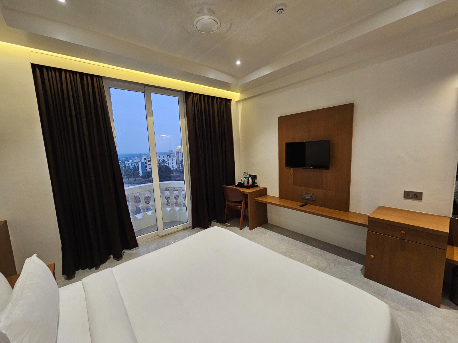 The S Crown Somnath,Prabhas Patan,3 star
