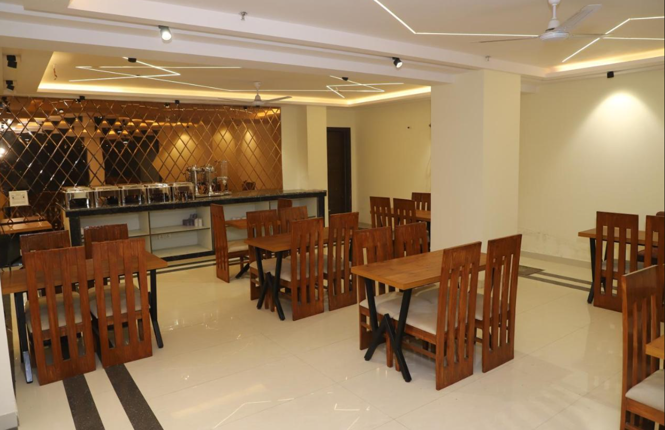 Hotel Ecg Grand Inn,Mahipalpur,3 star