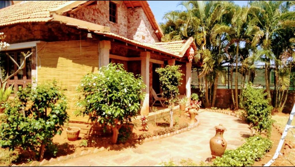 Badami Heritage Resort,Bagalkot>>Badami,3 star