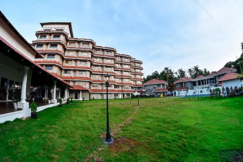 The Pearl View Hotel,,3 star