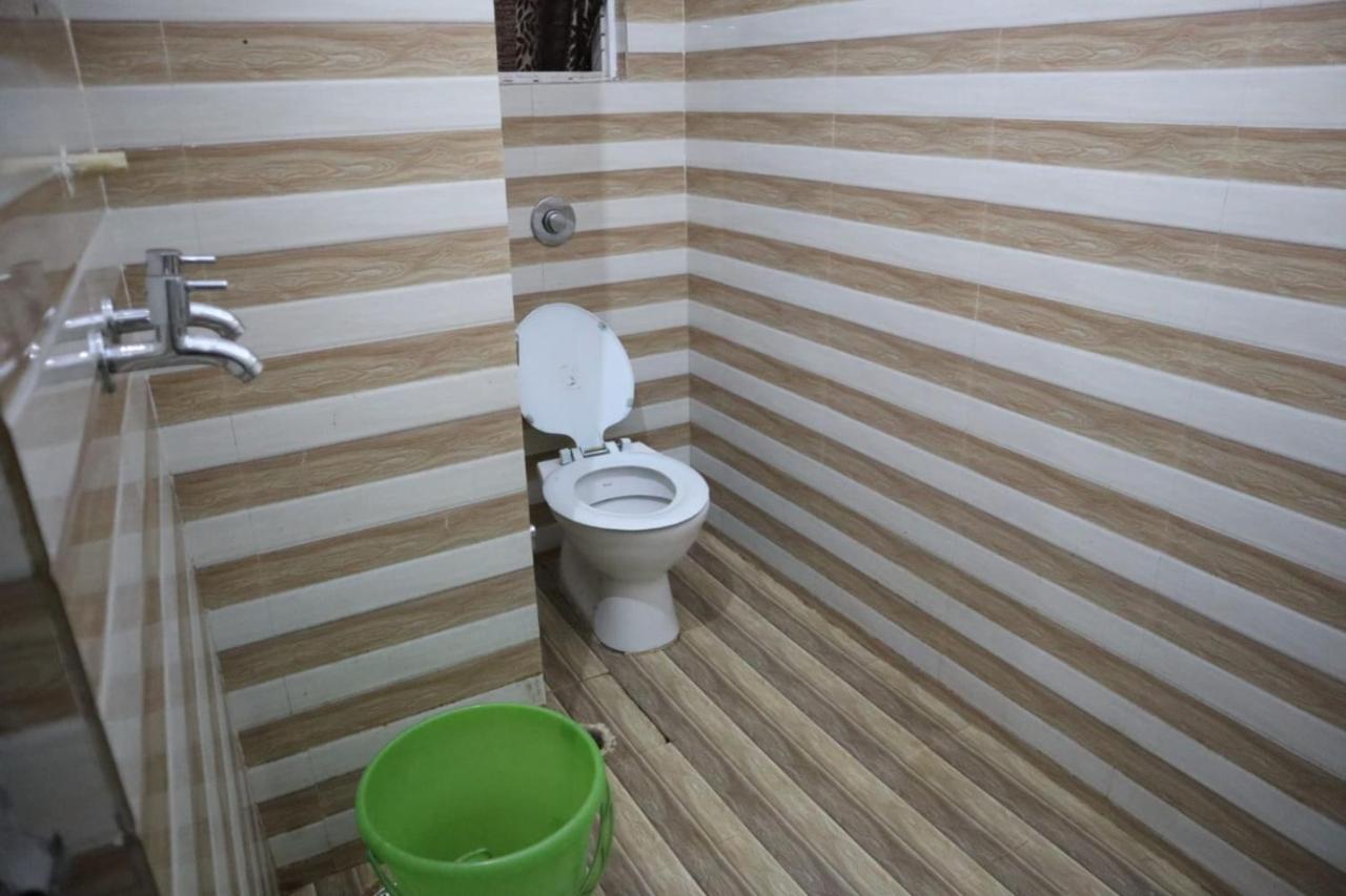 Hotel Vk Grand,Ramapura Luxa,2 star