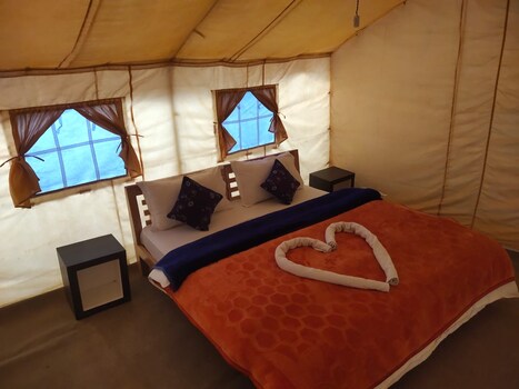 Northern Valley Camp,,2 star