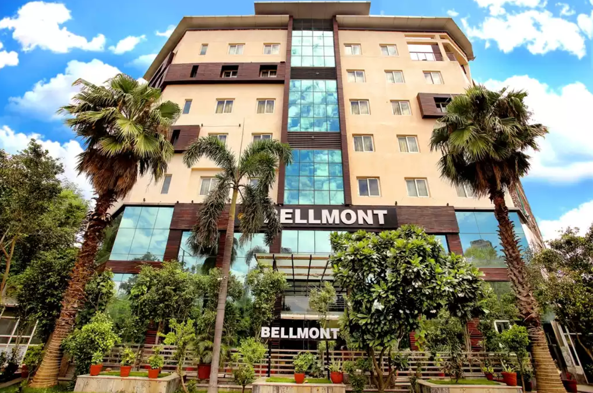Bellmont Hotel Near Botanical Garden Metro Station