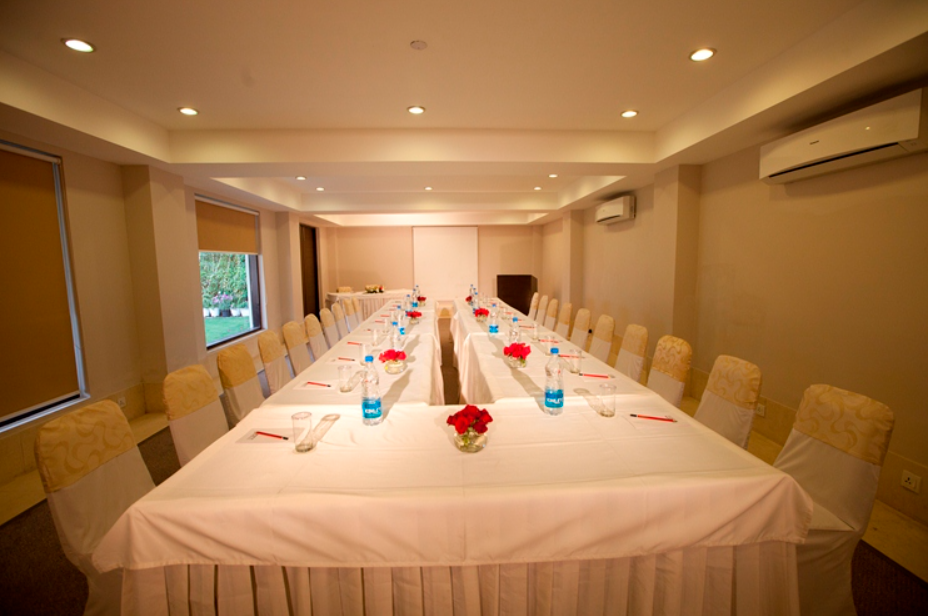 vibe by the lalit traveller