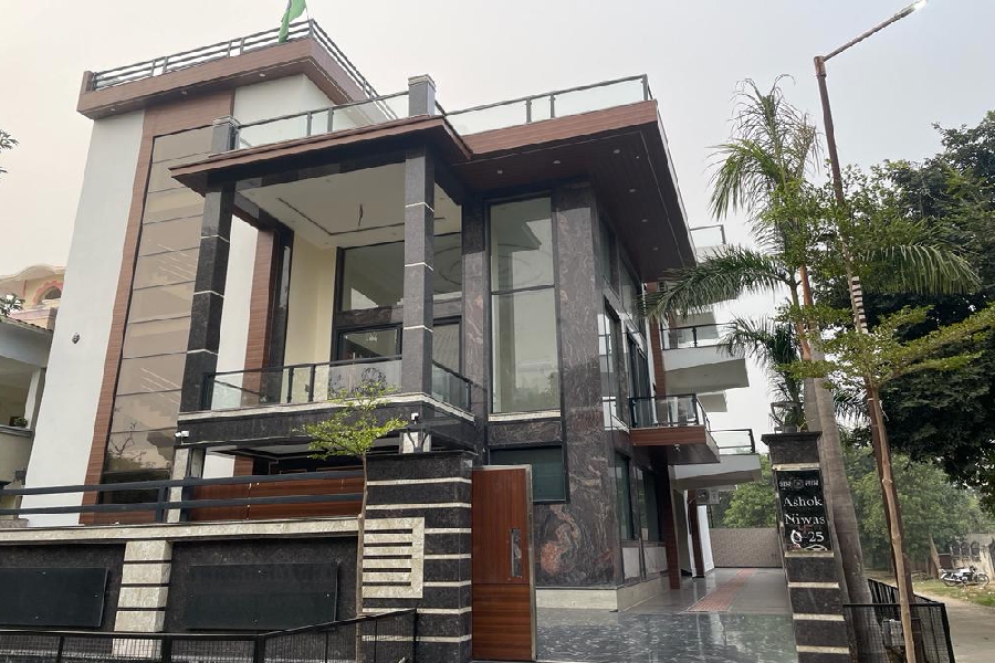 The Grand Mansion Hotel,Sector 1,3 star