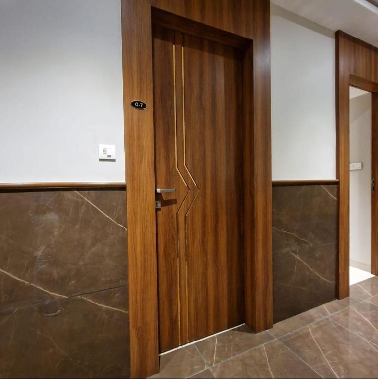 Hotel The Ube Residency,Kalyan West,3 star