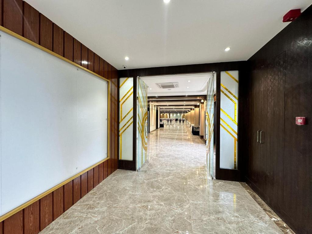 Monday Hotels Amalapuram Heights,,3 star